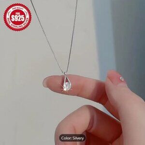 Water Drop-shaped Pendant Necklace